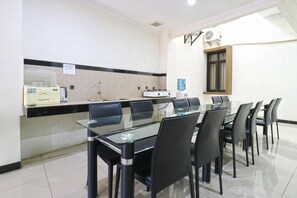 Interior - Saloka Guesthouse (Cimahi)