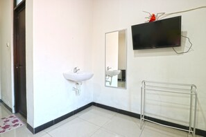 Deluxe Room | Free WiFi, bed sheets