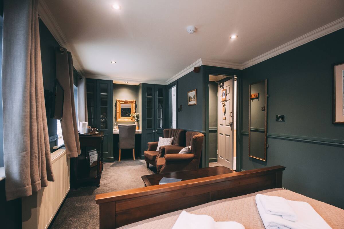 Double Room (Parsonage View)