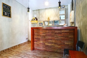 Check-in/check-out kiosk