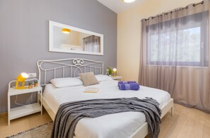 3 bedrooms, iron/ironing board, WiFi, bed sheets - Villa Mariva - beautiful modern built villa with private pool (Zminj)