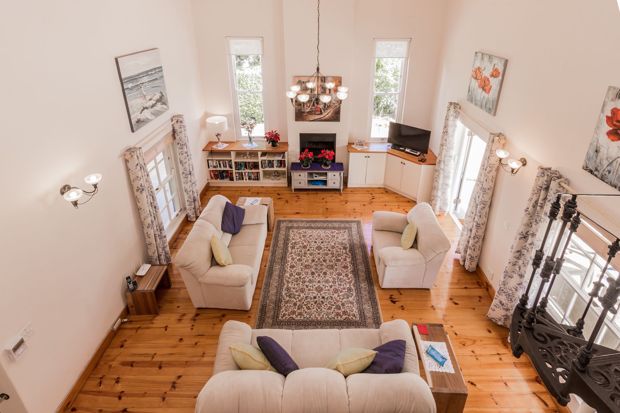 奢華別墅, 多張床, 非吸煙房, 山景 | 客廳 | 平面電視