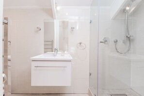 Bathroom - Villa Ashbourne (Franschhoek)