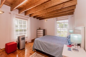 Luxury Villa, Multiple Beds, Non Smoking, Mountain View | 3 bedrooms, in-room safe, iron/ironing board, free WiFi - Villa Ashbourne (Franschhoek)