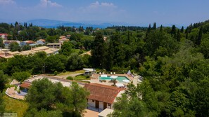 Front of property - Summer Wine Friendly Resort (Corfu)