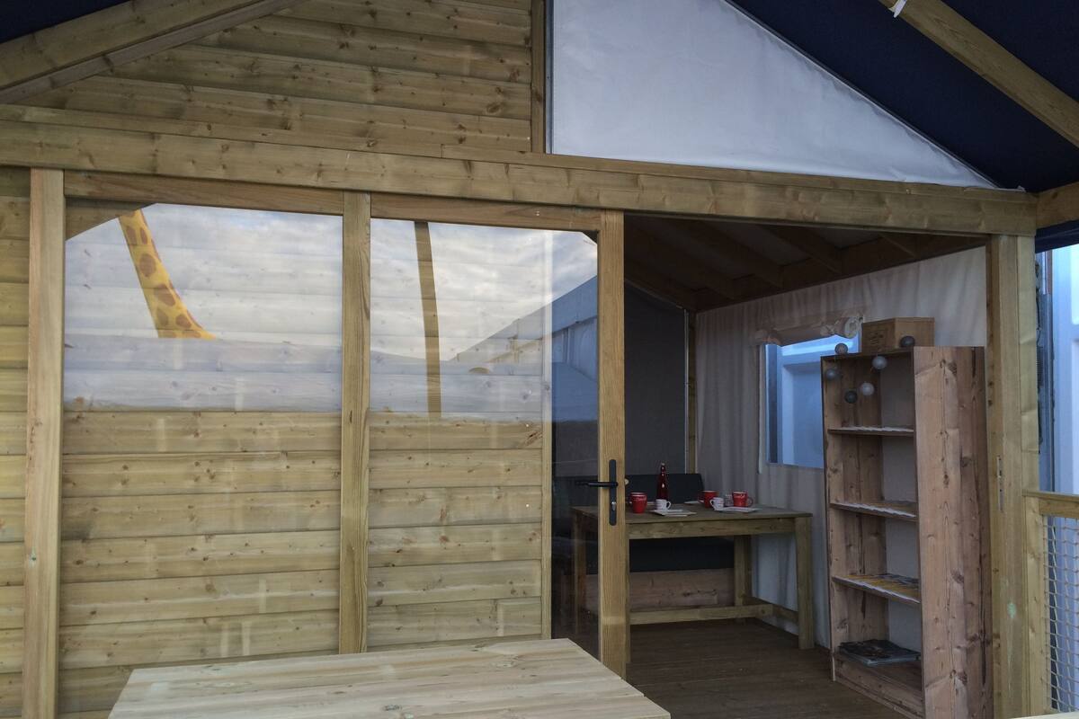 Chalet, 2 Bedrooms, Terrace (Lodge Carrelet - covered with canvas ) | Terrace/patio