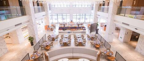 Breakfast, lunch, dinner served; international cuisine