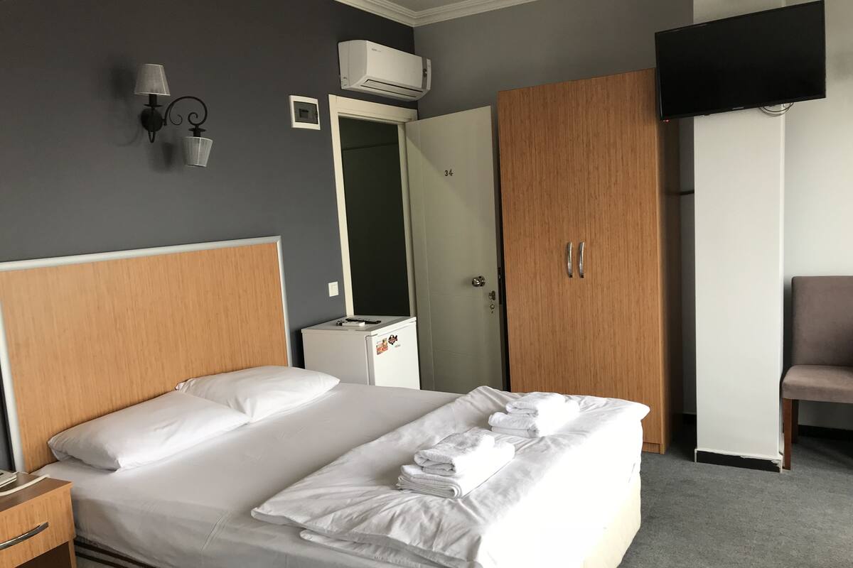Desk, iron/ironing board, free WiFi
