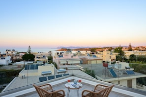 One Bedroom Suite with terrace and sea view | Balcony