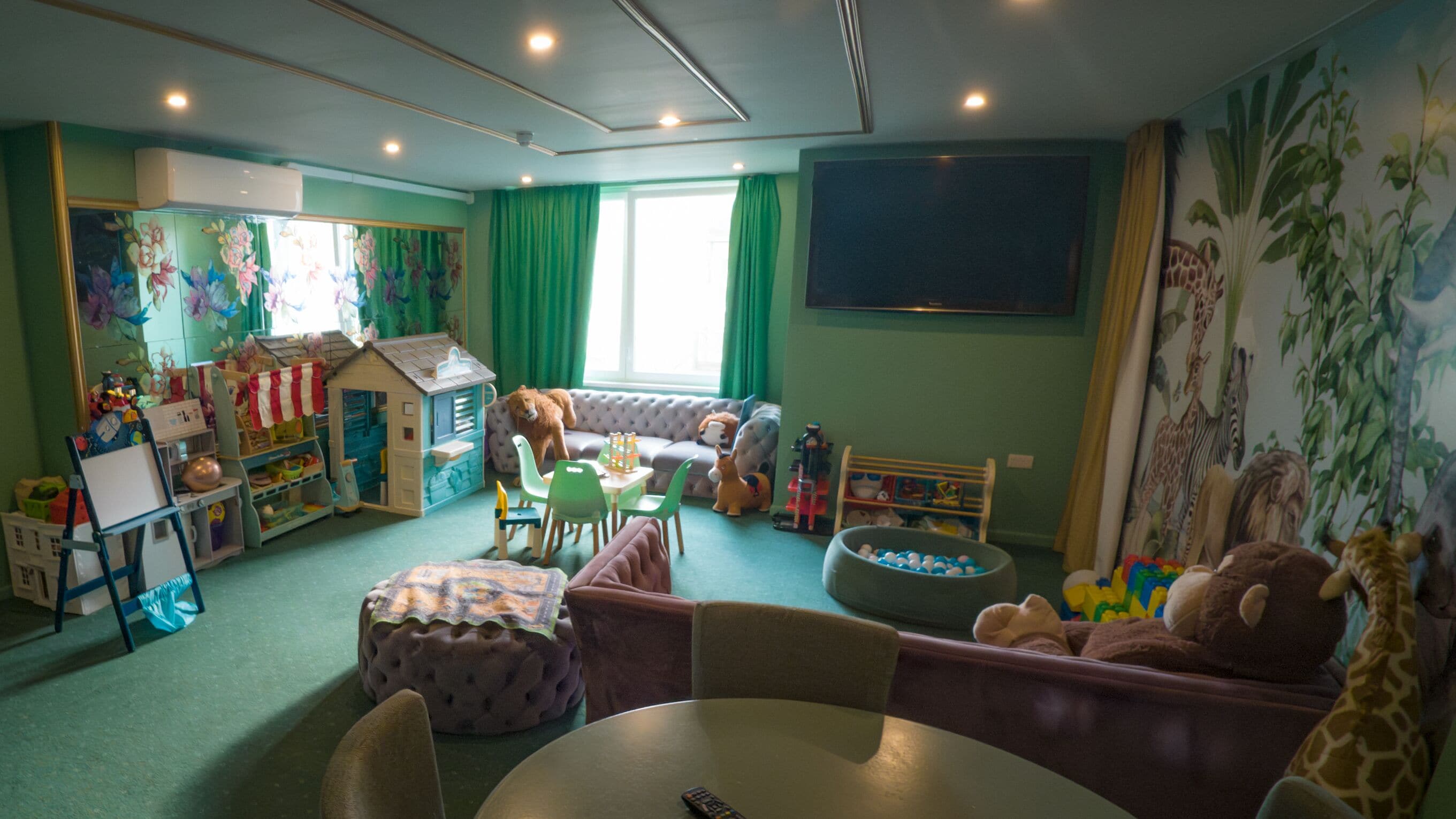 children’s play area – indoor