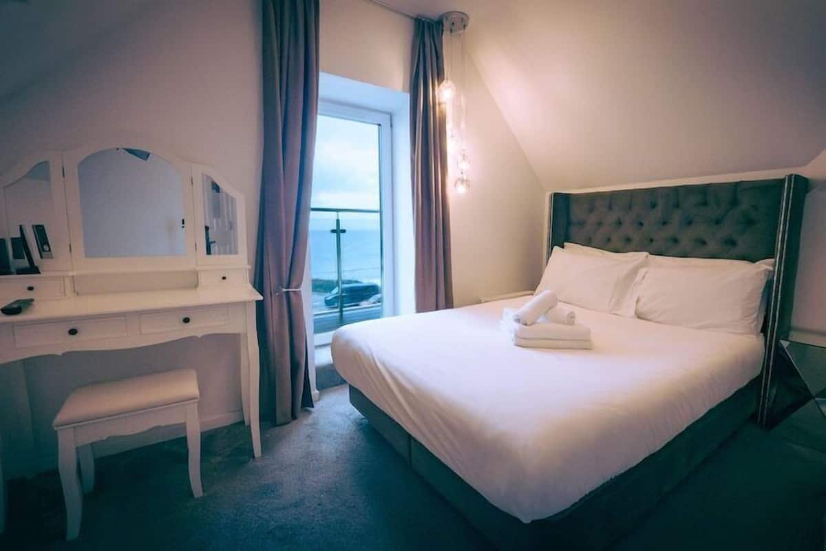 Desk, iron/ironing board, cribs/infant beds, free WiFi