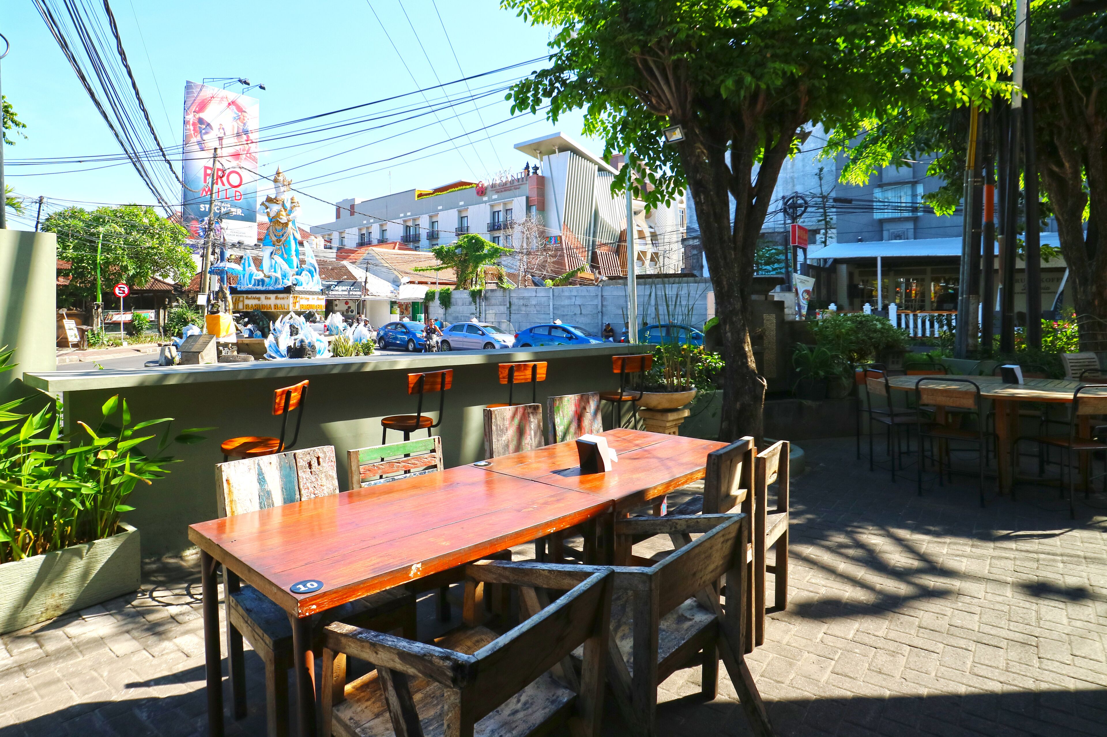 Tempat makan outdoor