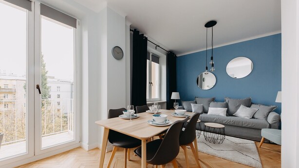 Apartemen Comfort, 1 Tempat Tidur Queen dengan tempat tidur Sofa, Bebas Asap Rokok | Ruang keluarga | Smart TV