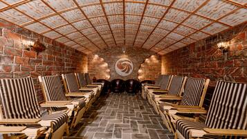 Sauna, baño turco, 2 salas de tratamientos