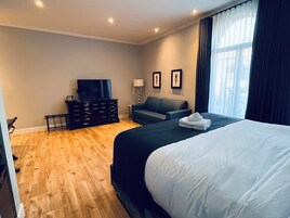 Ropa de cama de alta calidad, cubrecamas y muebles diferentes 