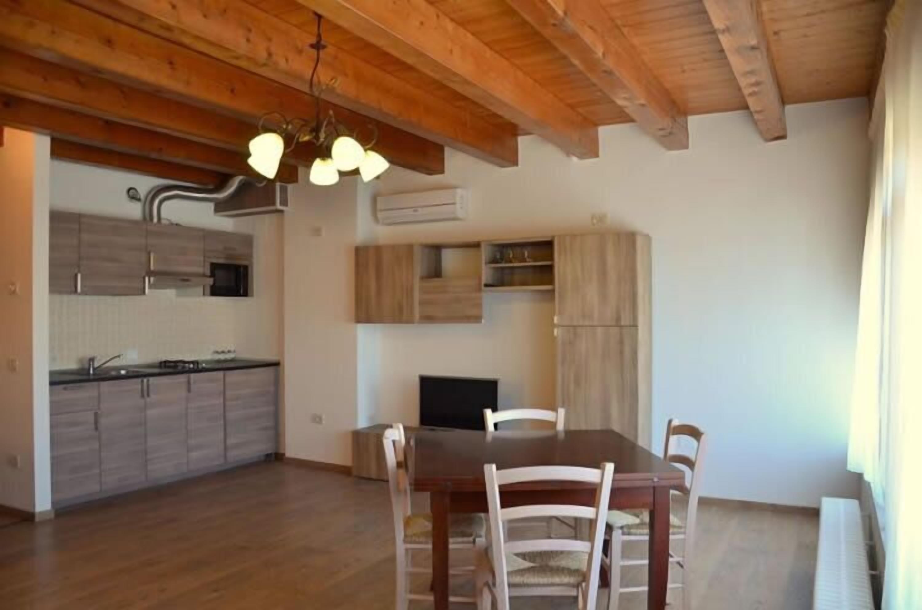 Apartment, 2 Bedrooms | In-room dining