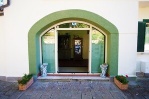 Entrée de l’hébergement