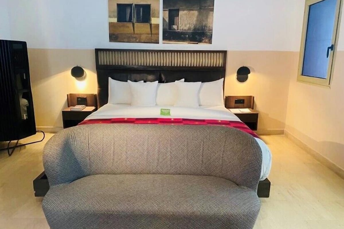 suite, non smoking | 1 bedroom, egyptian cotton sheets, premium bedding, down duvets