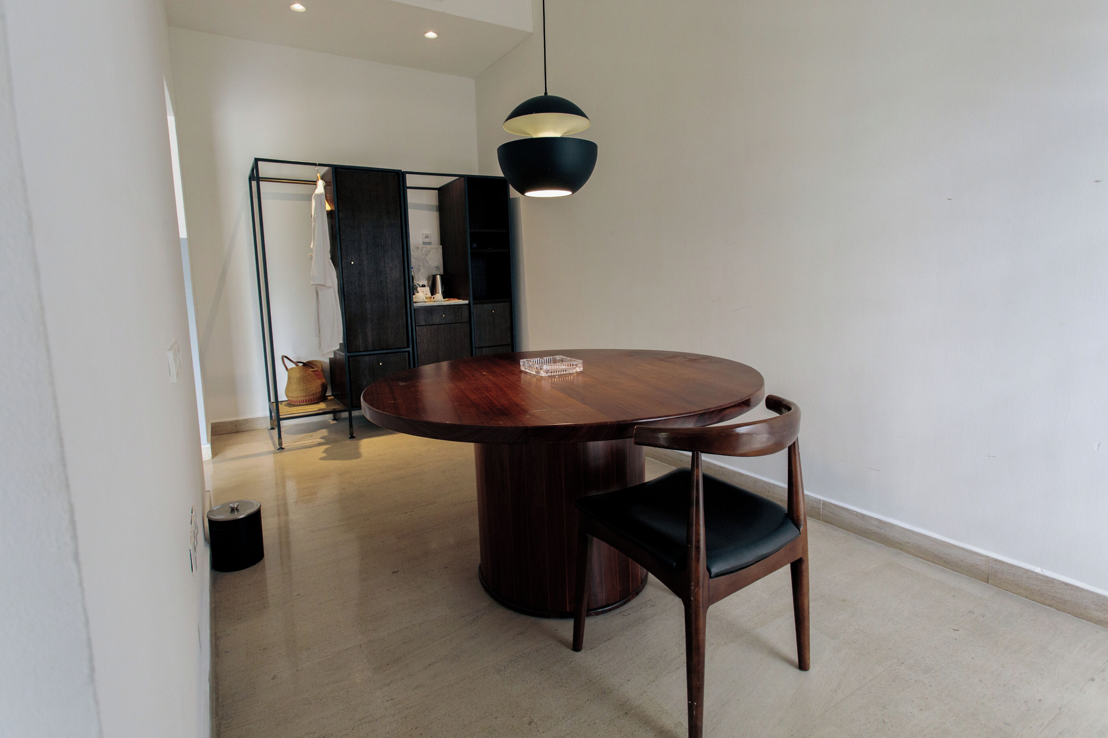 Suite, Non Smoking | Living area | 40-inch flat-screen TV with satellite channels, TV