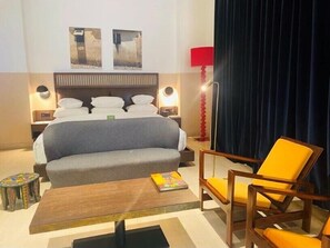 Suite, Nichtraucher | 1 Schlafzimmer, Bettwäsche aus ägyptischer Baumwolle