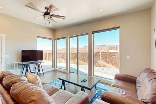 Tranquil home with amazing views & great location close to Arches National Park