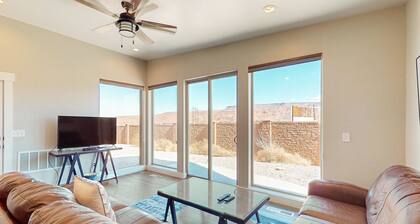 Tranquil home with amazing views & great location close to Arches National Park