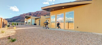 Luksus ørken Condo med smuk udsigt over bjergene, beliggende nær byen