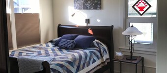 Modern Studio in Heart of Downtown Fairbanks - beautifully renovated & clean