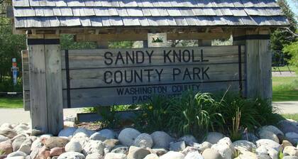 Family and pet friendly house in beautiful Sandy Knoll County Park!