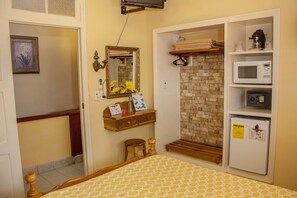 Chambre Double | Minibar, draps fournis