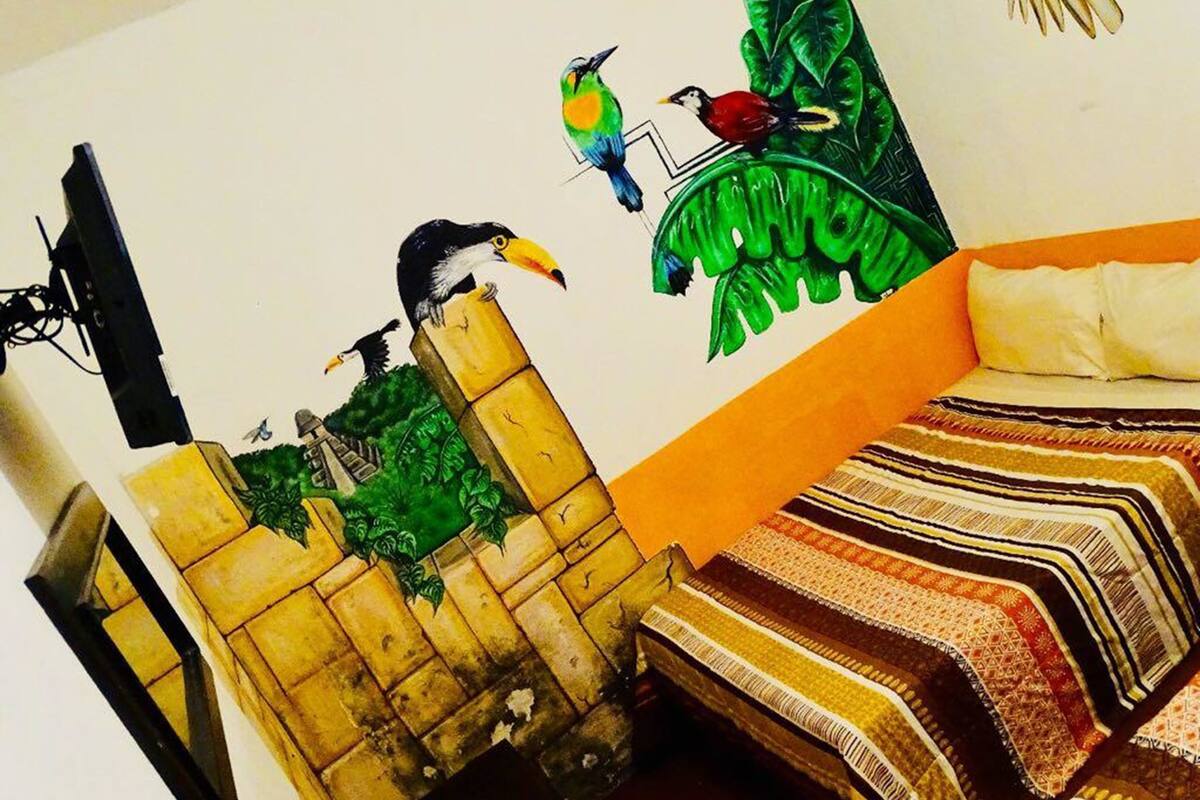 Soundproofing, WiFi (free)
