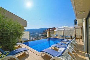 Outdoor pool - Villa Milano (Kas)