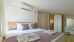 5 habitaciones, escritorio, tabla de planchar con plancha y wifi gratis 