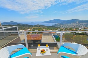 Villa | Balcony view