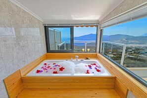 Jetted tub - Villa Moonlight (Kas)