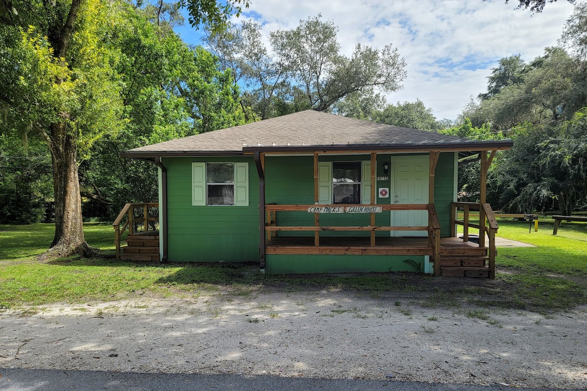 Ferienhaus, 3 Schlafzimmer (Green House) | Bügeleisen/Bügelbrett, Bettwäsche