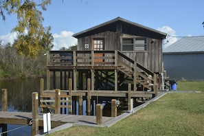 House, 1 Bedroom (River House) | Terrace/patio - Camp Mack Lodge, Marina & RV Resort (Lake Wales)