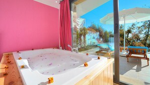 Unclassified image, 2 of 23, button - Villa Romanson (Kas)