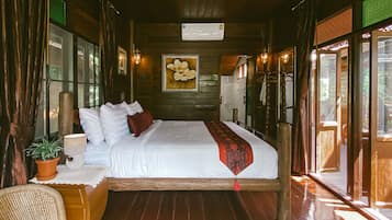 Quarto, 1 cama King, vista para o jardim | 1 quarto, frigobar (abastecido com alguns itens grátis)