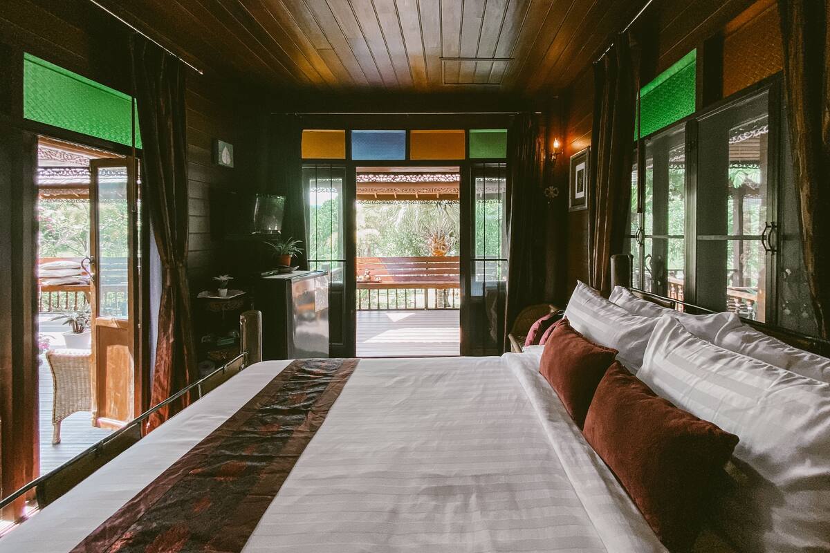 room, 1 king bed, garden view | 1 bedroom, free minibar items, blackout curtains, free wifi