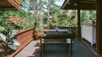 1 bedroom, free minibar items, blackout curtains, free WiFi