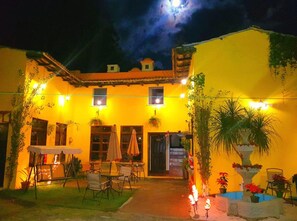 Exterior - Hotel Casa del Cerro (Antigua Guatemala)