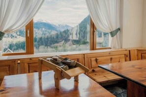 Daily buffet breakfast (EUR 15 per person) -  Miravalle Supersport Hotel (Forni Avoltri)