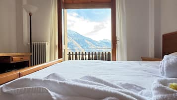 Deluxe Double Room | Bed sheets