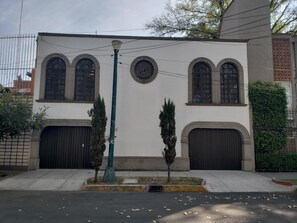 Front of property - Hotel Singular Coyoacán (Mexico City)