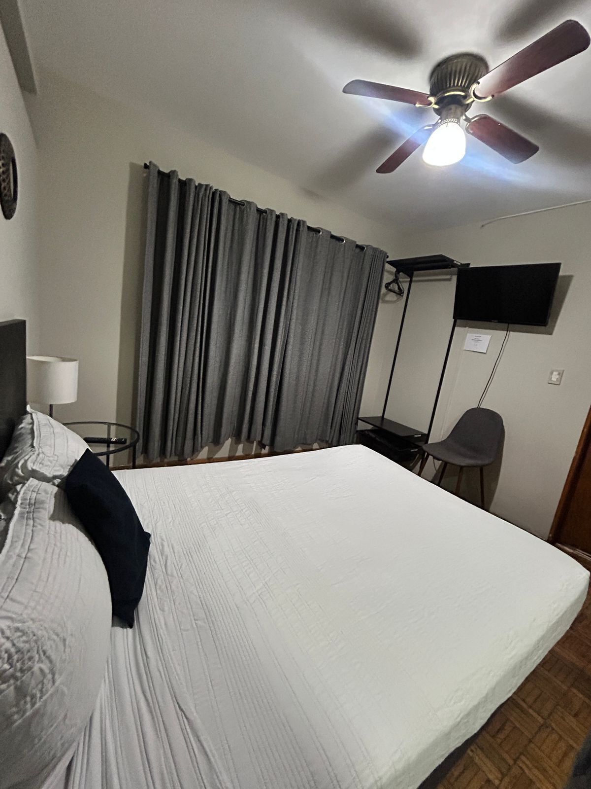 經濟客房 | 高級寢具、遮光窗簾/窗簾、熨斗/熨衫板、免費 Wi-Fi