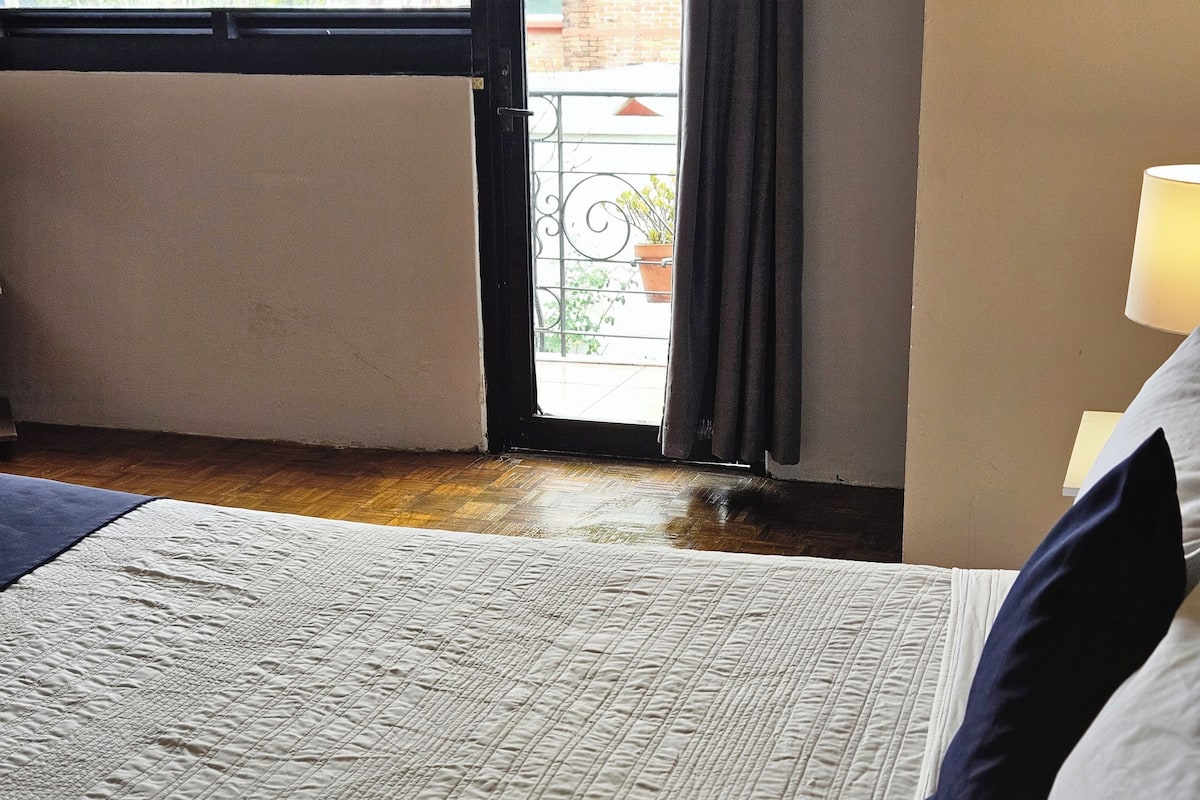 Suite with balcony | Premium bedding, blackout drapes, iron/ironing board, free WiFi