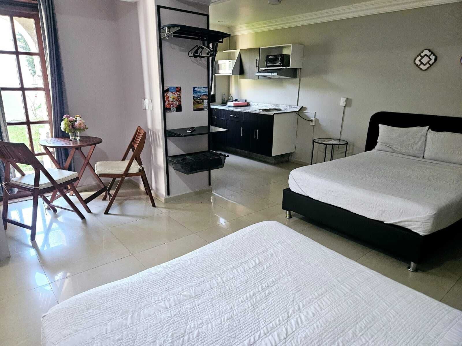 家庭复式房 | 高档床上用品、遮光窗帘、熨斗/熨板、免费 WiFi