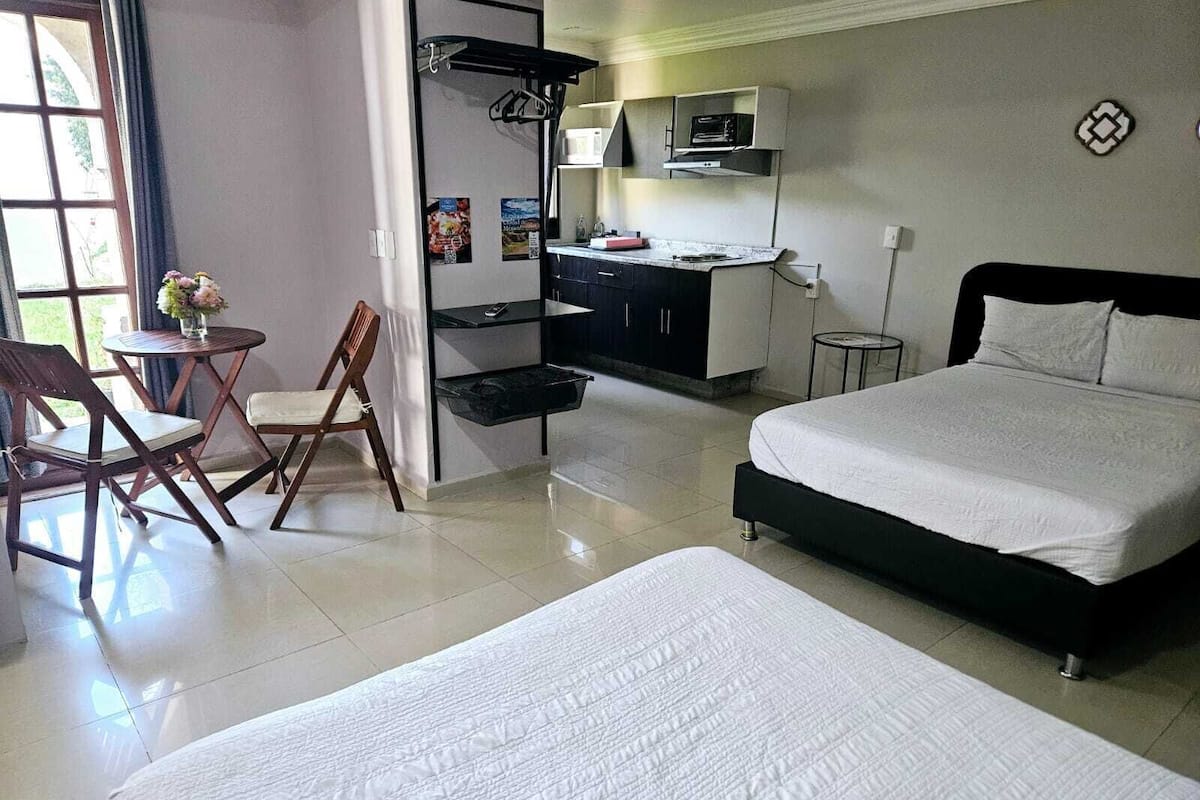 Family Loft | Peralatan tempat tidur premium, langsir/tirai gelap terus