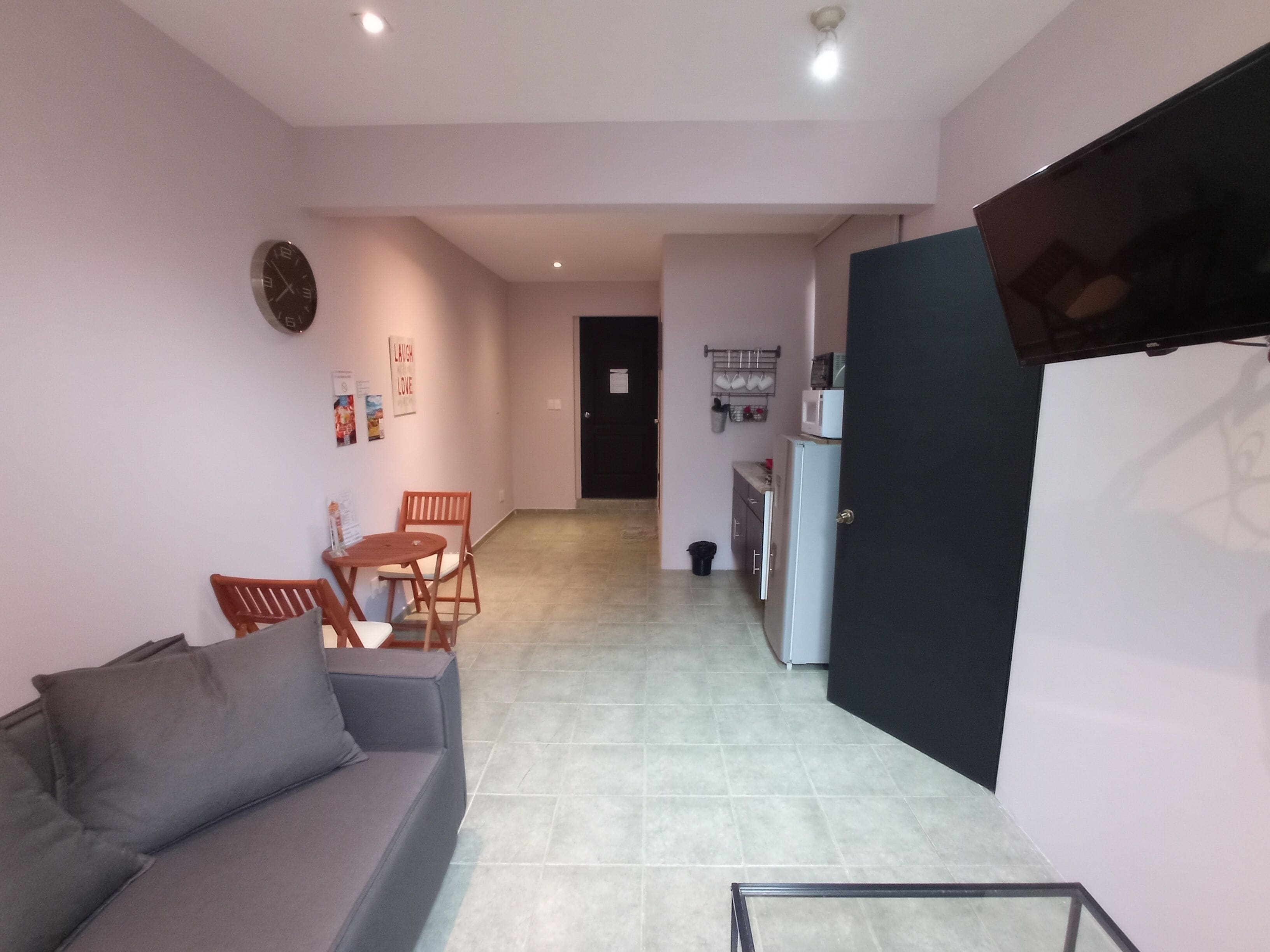 コンフォート ロフト | 高級寝具、遮光カーテン、アイロン / アイロン台、WiFi (無料)